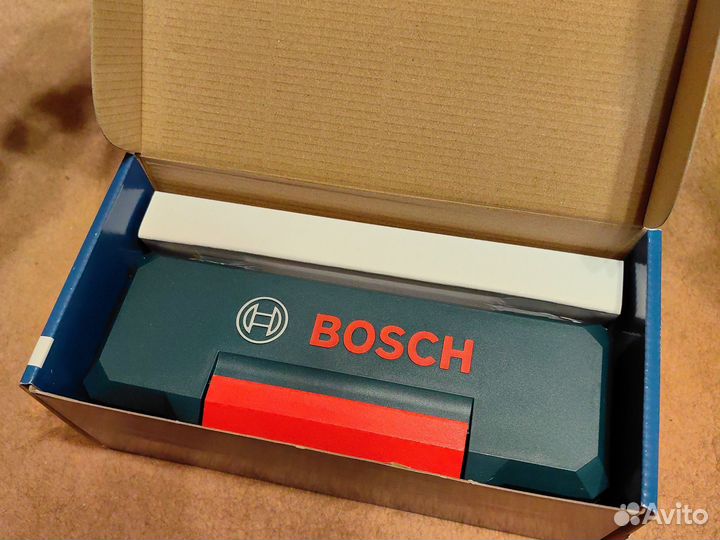 Аккумуляторная отвертка bosch go3 новая