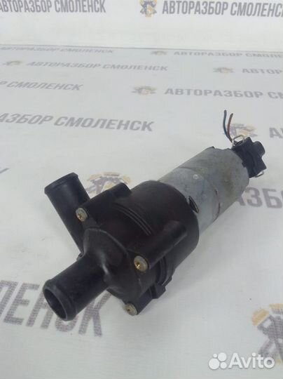 Насос водяной (помпа) Mercedes-Benz Viano W639 (20