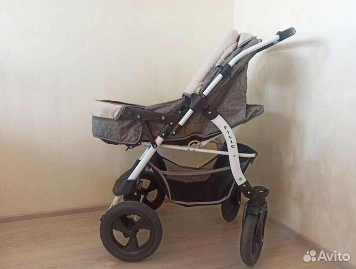 Коляска-трансформер Babyton Pillo