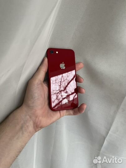 iPhone 8, 64 ГБ