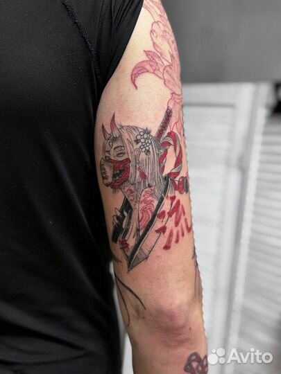 Мастер художественной татуировки