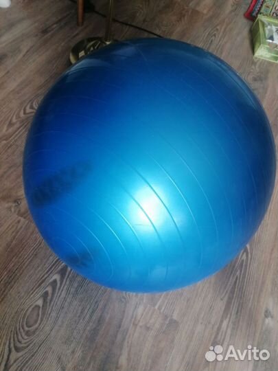 Гимнастический мяч фитбол