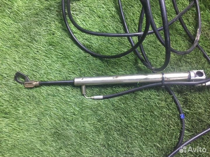 Амортизатор крышки багажника Bmw 7 E65 N62B44A