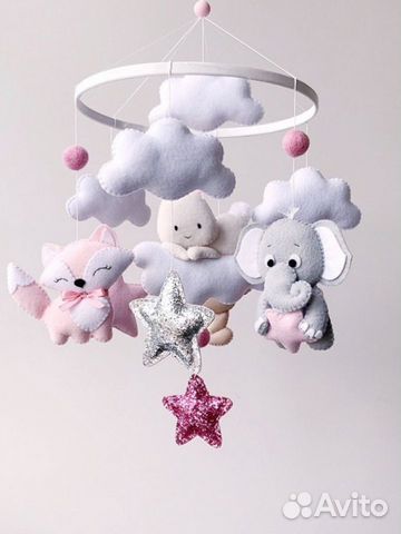 Мобиль на кроватку из фетра