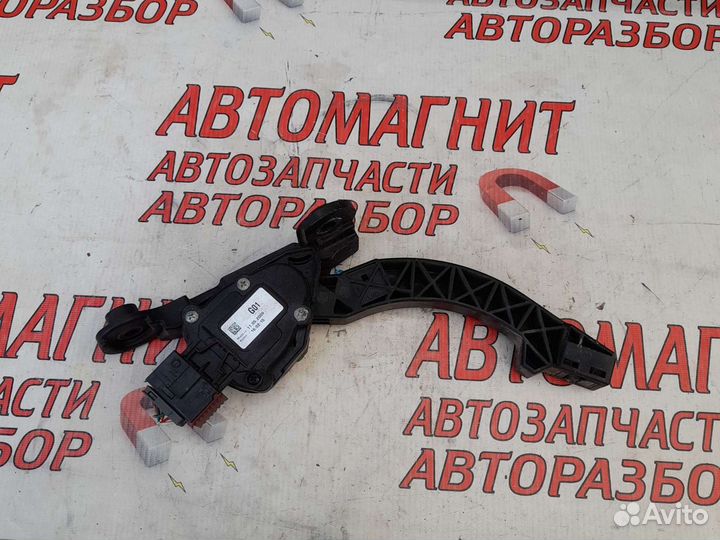 Педаль газа Киа Соренто 2 хм