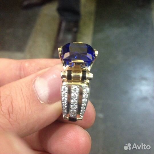 Эксклюзивная золотая печатка с бриллиантами 20.5 г