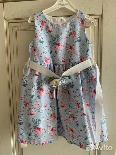 Нарядное платье для девочки 3-4 года