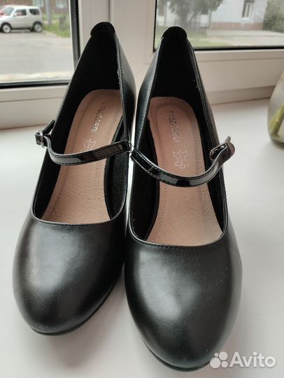 Туфли женские T-Taccardi чёрные 40 размер