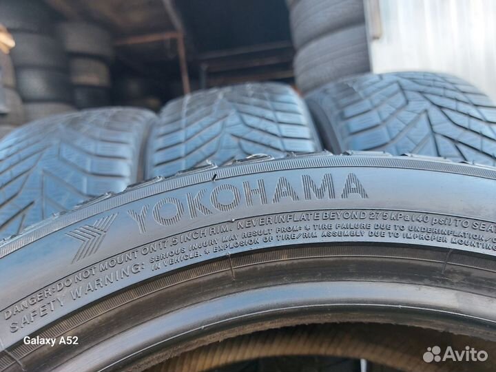 Yokohama BluEarth Winter V905 215/45 R17 91V