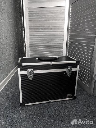 Кейс чемодан визажиста парикмахера грумера