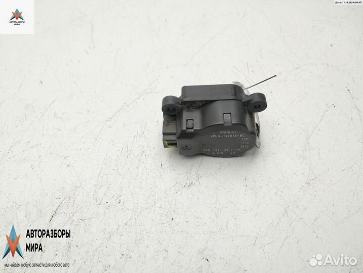 Моторчик заслонки печки Peugeot 407 2005 19E616