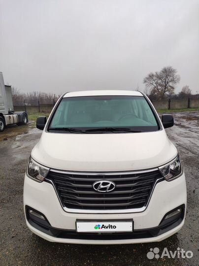 Hyundai Grand Starex 2.5 AT, 2018, 124 000 км