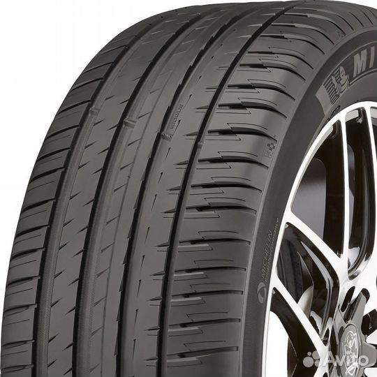 Michelin Pilot Sport 4 235/40 R19 96Y