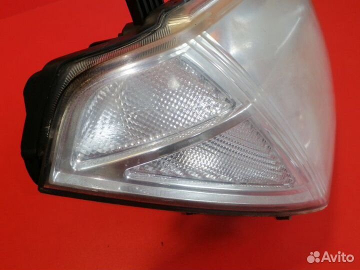 Фара передняя правая Nissan Navara D40 YD25ddti