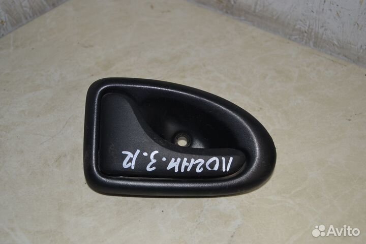 Ручка внутренняя задняя правая Renault Logan