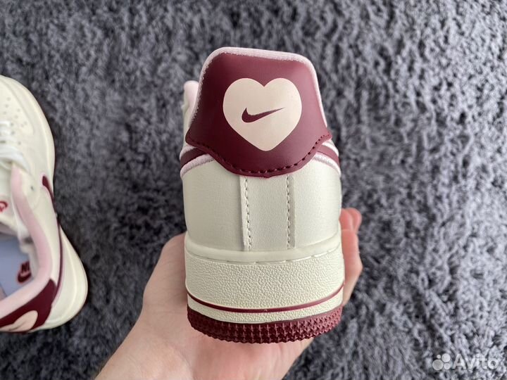 Nike air force 1 low valentine s day 2023