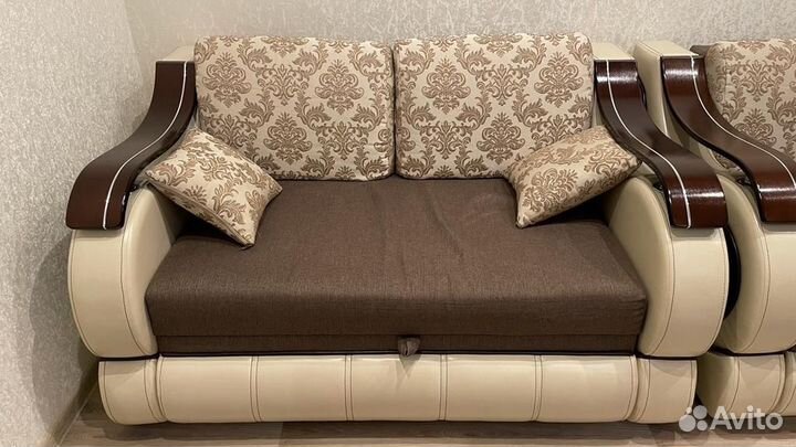 Продаются 2 дивана