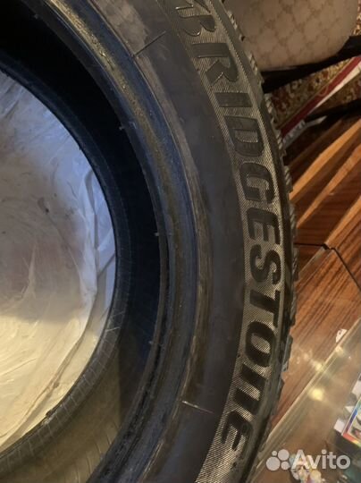 Bridgestone Blizzak Spike-01 215/65 R16 100T