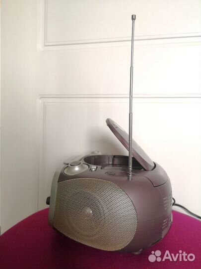 Стереомагнитола hyundai H-1420