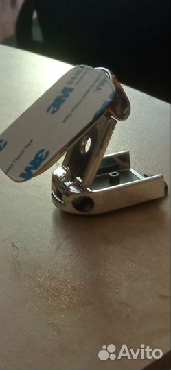 Держатель для телефона в машину