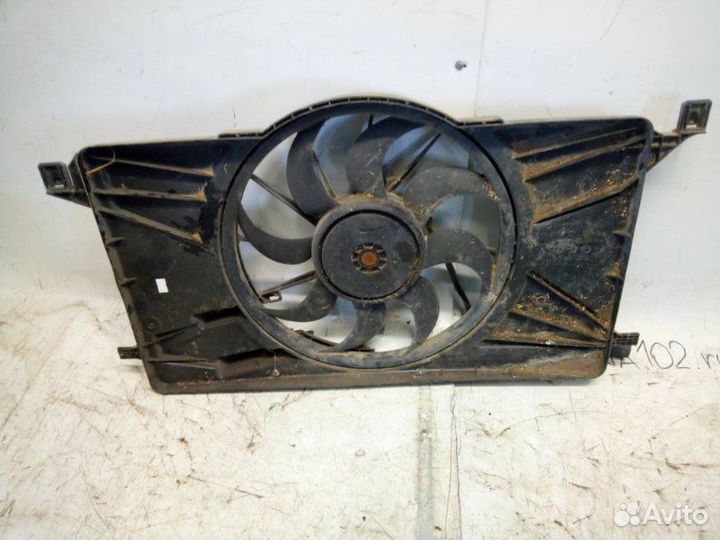 Вентилятор радиатора передний Ford Focus 3 1.6