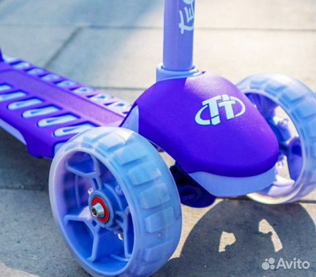 Трёхколёсный детский самокат Tech Team Lambo