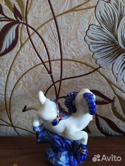 Статуэтки: Панда, баран, змея, черепашки