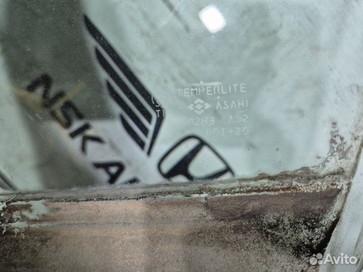 Стекло двери переднее левое Honda Accord CH9 H23A