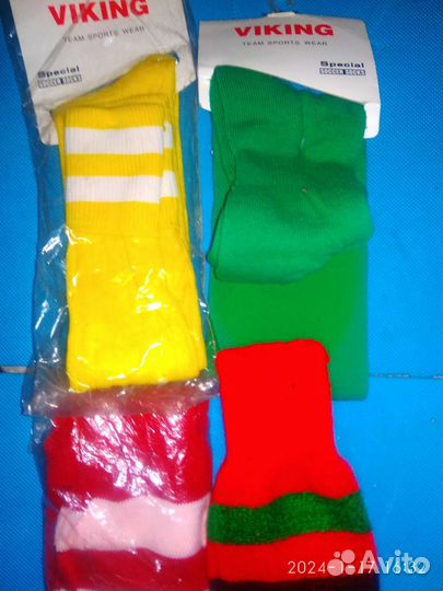 Щитки футбольные,гетры детские новые