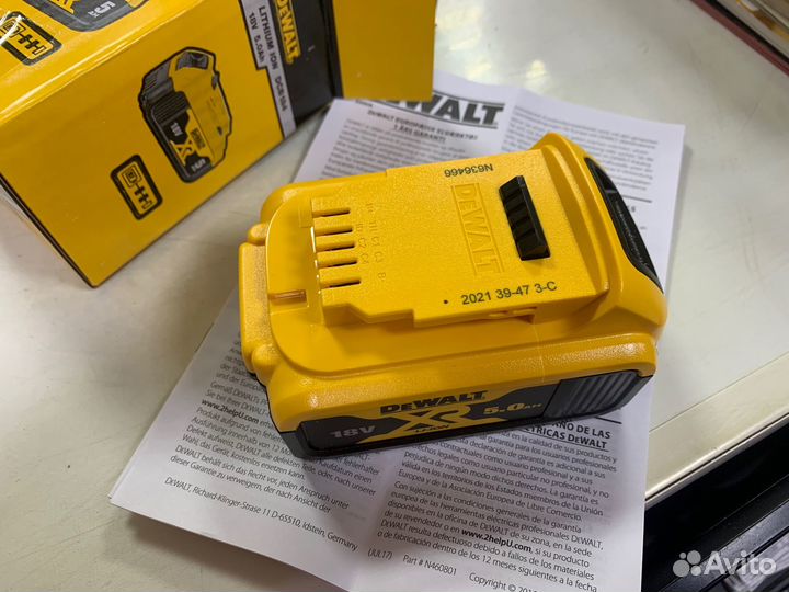 Аккумулятор dewalt Li-Ion XR DCB184 18 Вольт (5Ач)