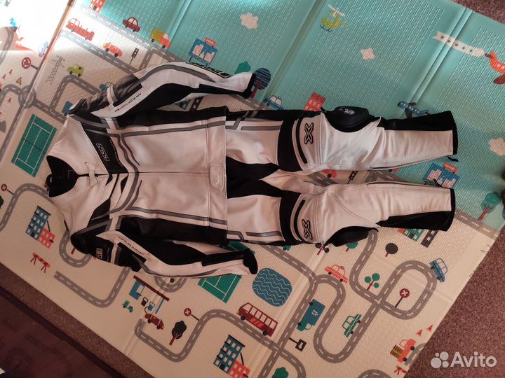 Мотокомбинезон раздельный полноразмерный IXS