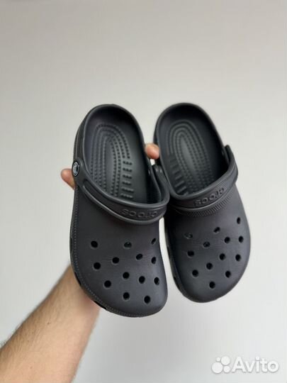 Crocs M4 W6 оригинал made in Italy черный