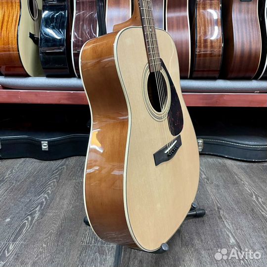 Акустическая гитара Yamaha F370