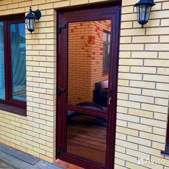 Пластиковые окна. Остекление частных домов