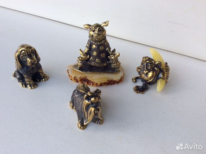 Фигурки коллекционные бронза с янтарем