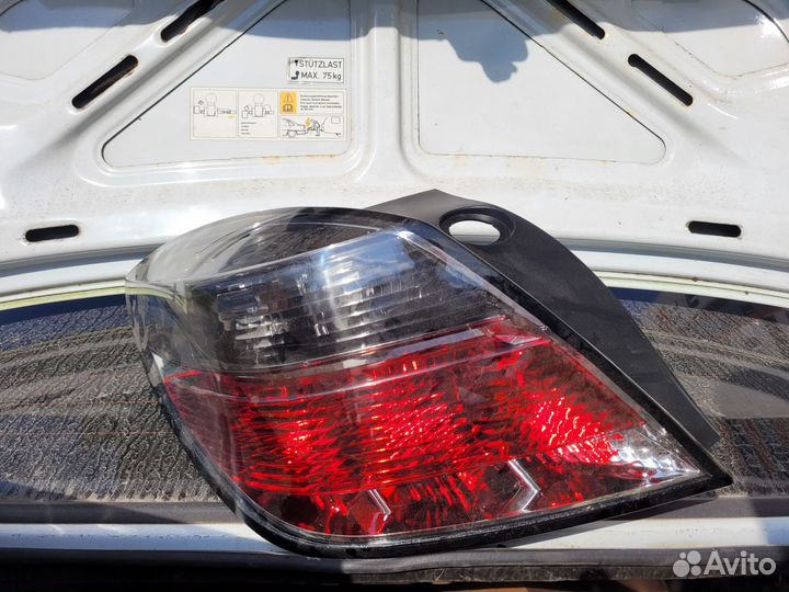 Задние фонари Astra H GTC