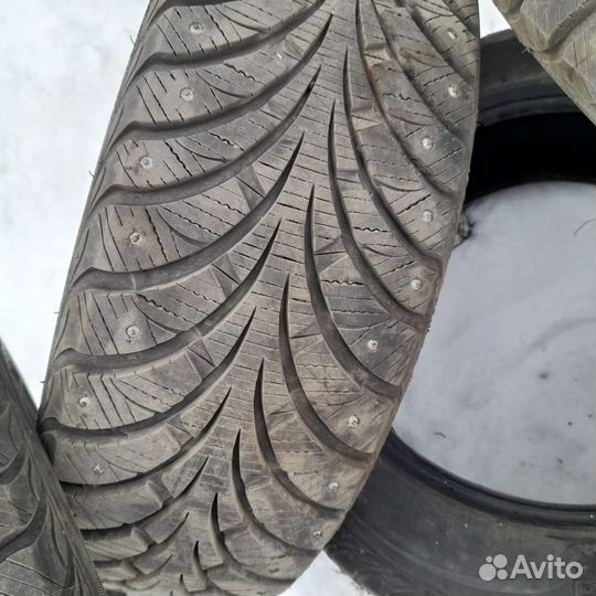 Sava Eskimo Stud 195/60 R15 88T