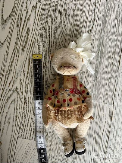 Колекционная игрушка мишка от Таисии Клонингер