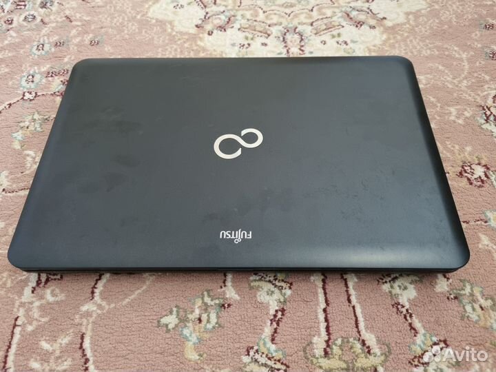 Fujitsu ноутбук