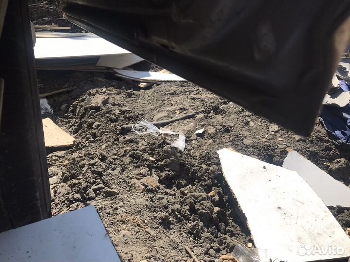 Дверь задняя левая Мазда MPV 2