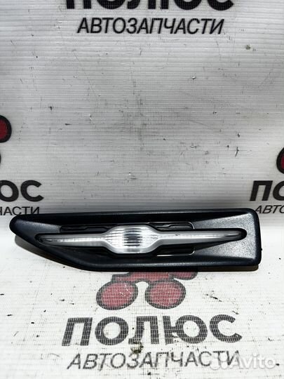 Повторитель поворотника левый Киа Рио 3