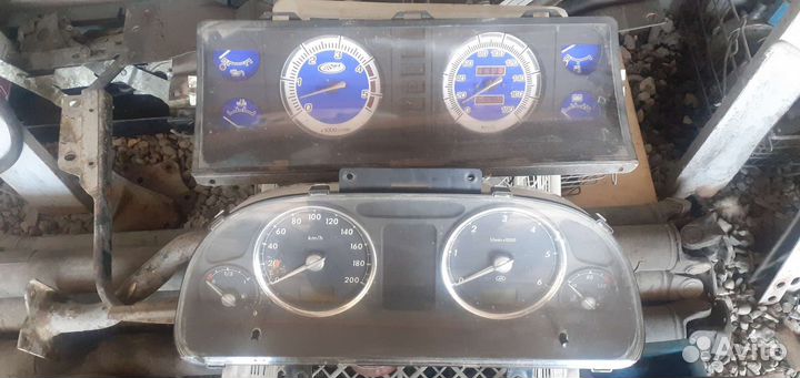 Щиток приборов