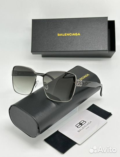 Солнцезащитные очки Balenciaga