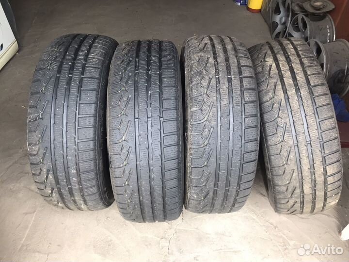 Pirelli Winter Sottozero 210 Serie II 215/65 R17