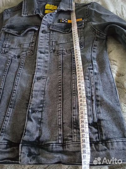 Куртка джинсовая