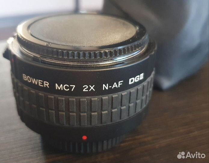 Зеркальный цифровой фотоаппарат Nikon D70