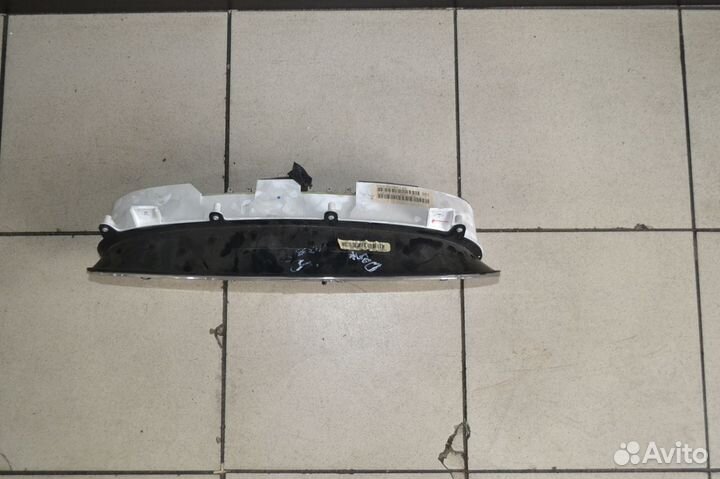 Щиток приборов Dodge Stratus 1