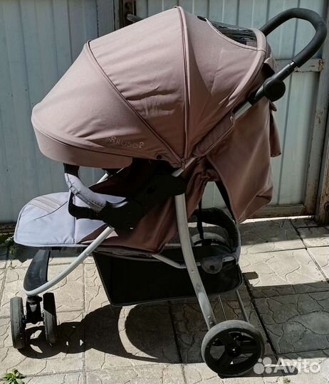Прогулочная коляска parusok