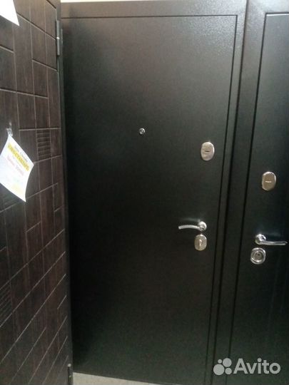 Дверь входная 