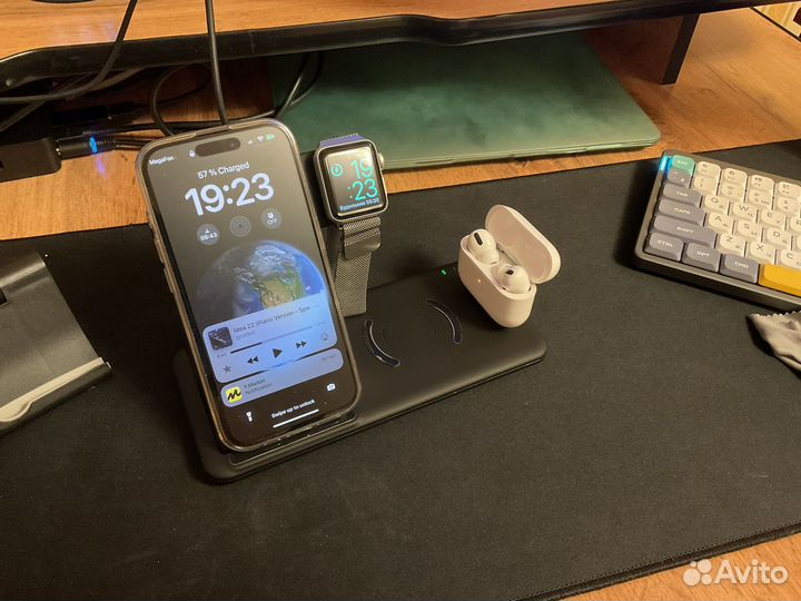 Зарядная Док.станция для смартфона